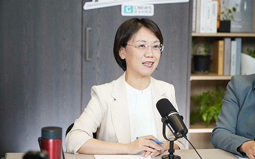 提刪吳斯懷條款掀反彈 翁曉玲：唱美國國歌也算傷害國家尊嚴？