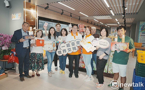 採購台南好物更方便了  黃偉哲攜手台南名品亮相新加坡「新台灣館」