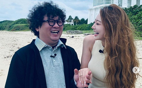 納豆成功求婚8年女友依依！深情告白：讓妳當幸福公主