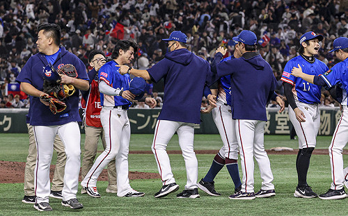日本遭完封痛失12強棒球賽連霸 監督：全是我的責任