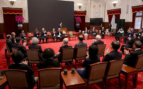 賴清德接見藥師公會全國聯合會　盼攜手合作打造健康台灣