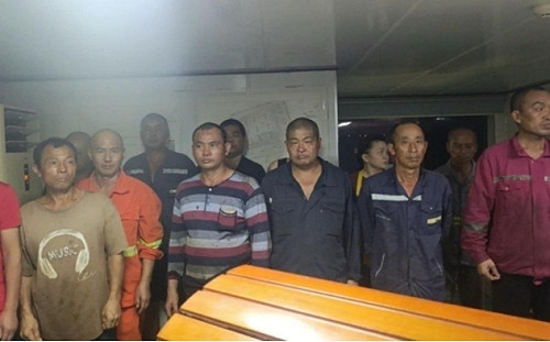 菲律賓抓13偷挖泥中國人! 宿舍還發現解放軍服 意圖詭異