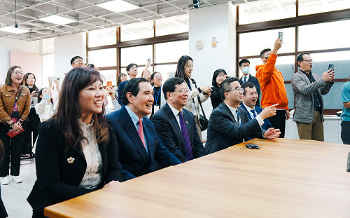馬龍進「盤絲洞」？顏擇雅：中山女高若還不抗議 一定去中國化太徹底