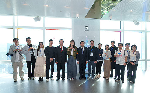 中生訪台喊「中國台北」林智群嗆別自欺欺人：人家就是來搞政治的