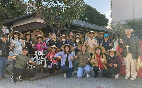 魏廷朝人權文教協會走讀「中壢朝聖之路」 挖掘中壢文化縱深