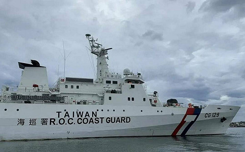 海巡兩岸救援使命必達  900浬成功搶救中國籍漁工  