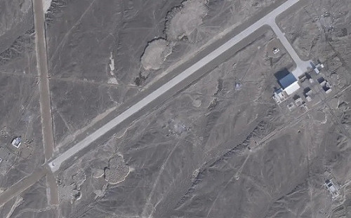 中國西北驚現全球最長跑道！超過5公里 上有神秘白色物體疑是「這個」.....