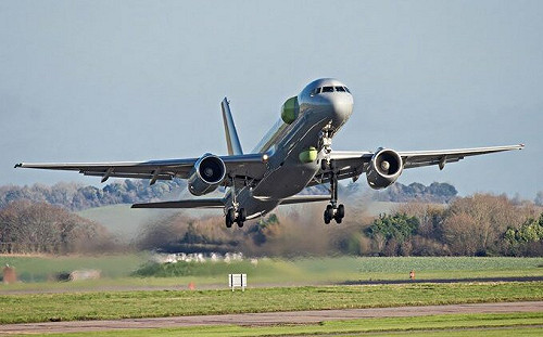 英「神劍」試飛震撼登場! 「暴風」下一代戰機再下一城 2035將服役