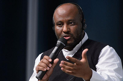 諾貝爾獎提名神父 助難民竟遭司法調查