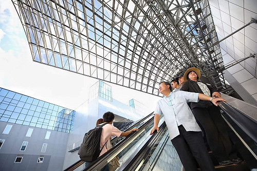 向京都車站看齊 改造桃園及中壢車站