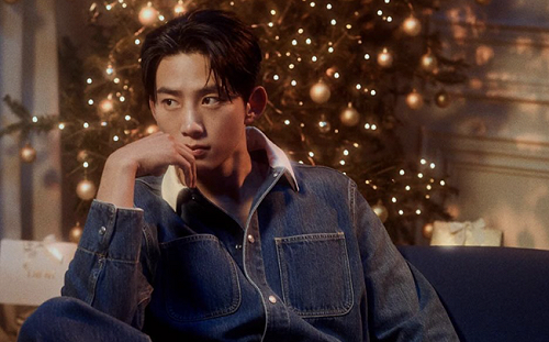 玉澤演牽手4年女友逛街！「零遮掩」路人回頭狂看