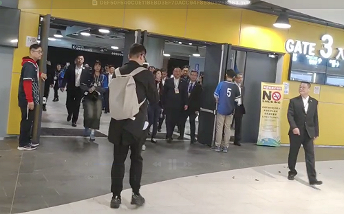 參訪大巨蛋讚「非常現代化」華源離台前喊：謝謝大家 