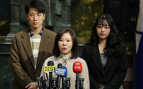 「青鳥」今晚集結國民黨部外 國民黨祝「玩得開心」