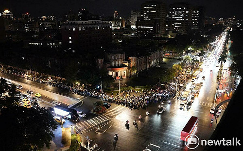 討伐傅崐萁大遊行破8千人 民團提5大訴求阻3爭議法案闖關