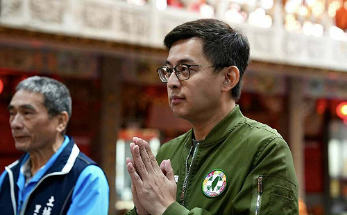 不看政治的老師主動提立院爭議 卓冠廷曝對話情境：台灣一定還有救