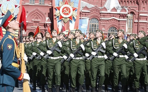 北韓將首度參加俄紅場閱兵! 衛星還拍到為俄生產火星-11飛彈工廠