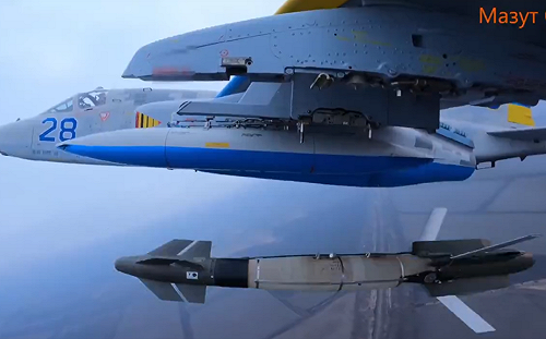 (影) 烏Su-25戰機用AASM Hammer轟俄陣地! 無人艇還打下俄Mi-8直升機 