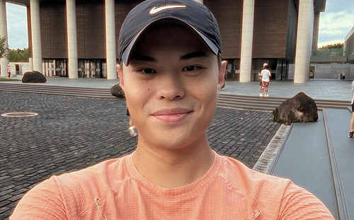 供蘿拉使用工作室？聖結石深夜發文證實