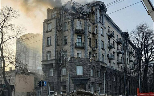 俄烏展開斬首戰? 俄轟基輔澤連斯基辦公室受損 防遭暗殺普丁穿上防彈衣