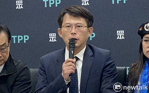 黃國昌喊111上街釘孤支  他酸：釘孤支是單挑！結果你們要「烙人」遊行？