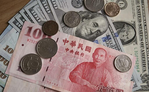 降息預期削弱 美元轉強新台幣重貶1.44角收32.883元