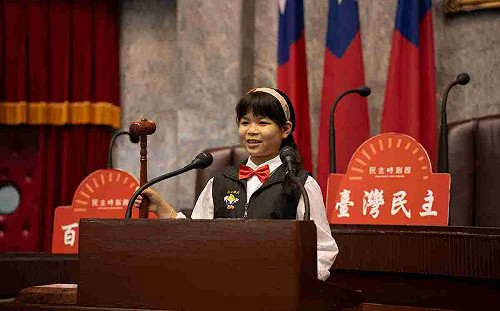 用闖關遊戲體驗民主精神 「小小議長體驗營」1/15開放線上報名