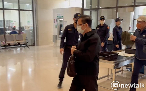 鄭文燦涉貪案今第三次開庭 律師具狀要求再給3個月勘驗譯文