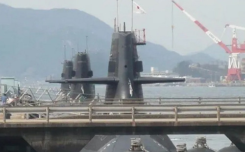 它常規動力潛艇全球規模最大!  還要裝導彈威脅中國海軍 陸媒猛酸「這國家」.....