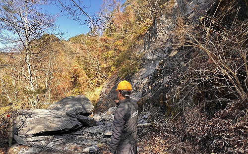 嘉南地區6.4強震！苗栗大鹿林步道巨石坍方 雪管處：搶修中