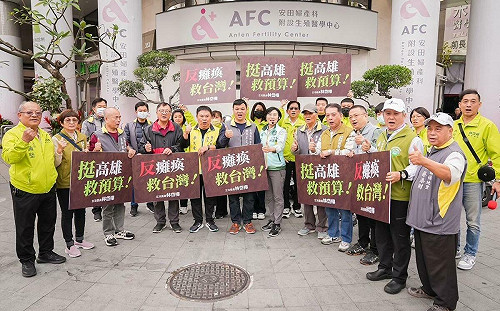 林岱樺行動挺高雄  率里長街講反對藍白刪預算癱瘓台灣