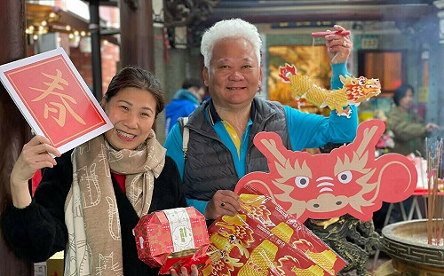 新北商圈迎新春  「蛇」麼攏賀 「蛇」麼都好玩