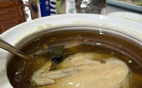 春節年菜復熱要小心！ 食藥署：「溫度不對」恐中毒