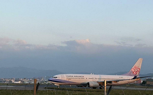 泰國飛高雄航班「空調故障」！小年夜滯留機場 華航：今天下午返台