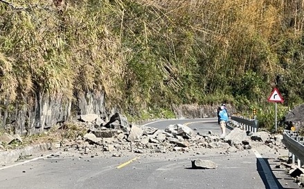 阿里山69.5K落石雙向不通 高鐵部分列車延誤