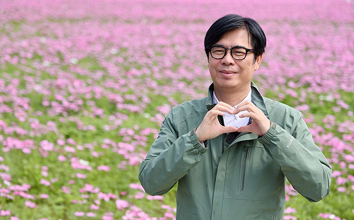 （影）年初三美濃花海迎新春  陳其邁邀民眾品味優質農產品