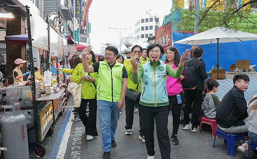 重塑鹽埕再造舊街風華  林岱樺提「新樂新商圈」提升競爭力