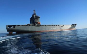 (影) 造型超奇特! 伊朗首艘無人機航母加入革命衛隊 網評：似油輪改裝