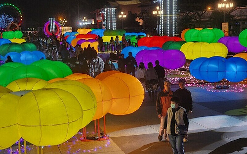 燈會遭疑淘寶貨、單一廠商連年得標  花縣府說明