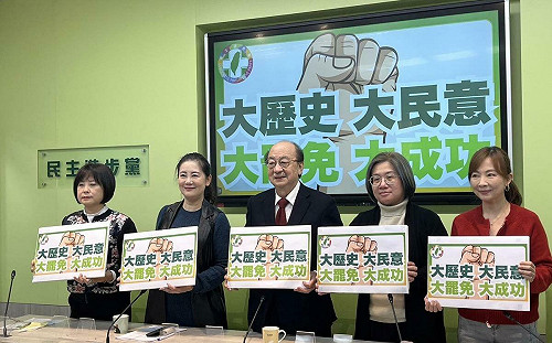 韓國瑜協商總預算有解？ 柯建銘酸：問過習近平、願意遵守憲法？