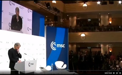 (影) 慕尼黑安全會議沒必要了? 主席當場落淚：歐洲、美國價值觀不再兼容