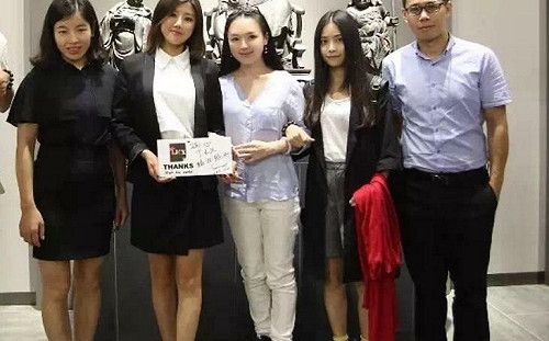 曹興誠爆中國小三親密案 單忠華美貌身材姣好背後來歷更驚人