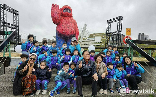 台東縣府團隊參訪台灣燈會　皮卡丘、卡比獸今復展  