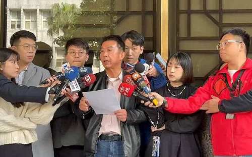 反嗆許智傑北上提告  高雄雙罷劫團隊：保留證據擇日對黃捷興訟 