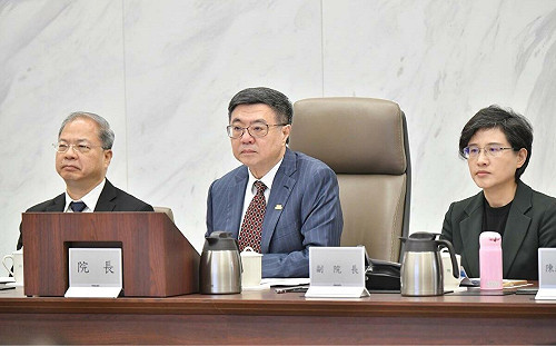 卓揆：不容人為操作 密切注意雞蛋產地及批發之合理價差