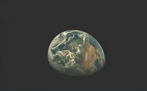 太空飛機視角 美曝光從X-37B看地球