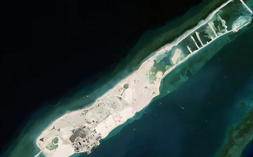 抗議越南在柏礁填海造陸並公布新領海基線地圖 解放軍連4日實彈演習