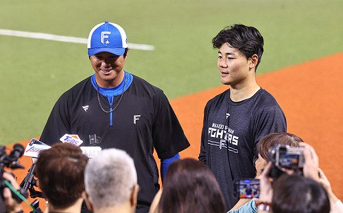 新庄剛志華麗登場 平野惠一不比排場笑言低調就好