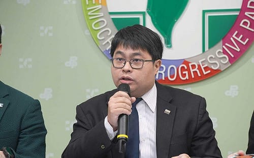 財劃法公告不執行惹議！ 黃帝穎：惡法不副署符合憲法規定 