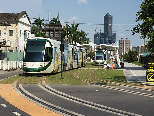 高雄水岸輕軌最後一哩試運轉  9月將通車