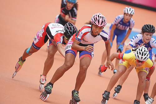 世大運滑輪溜冰 台灣男女3千公尺接力奪下雙金